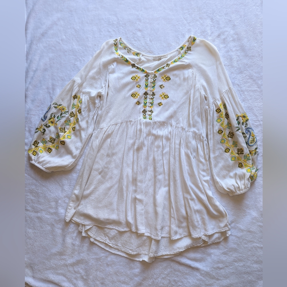 C & V Chelsea & Violet Balloon Sleeve, Embroidered Babydoll Dress